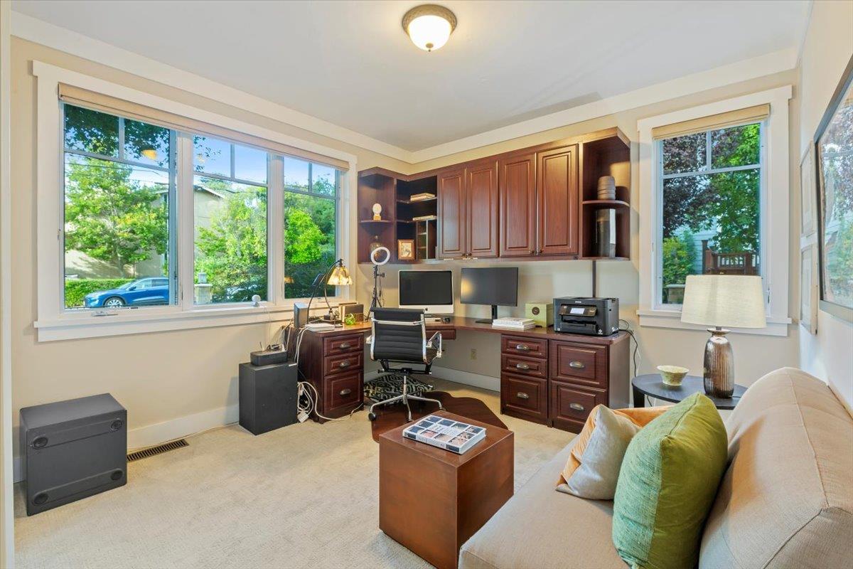 Detail Gallery Image 17 of 37 For 142 New York Ave, Los Gatos,  CA 95030 - 4 Beds | 3 Baths
