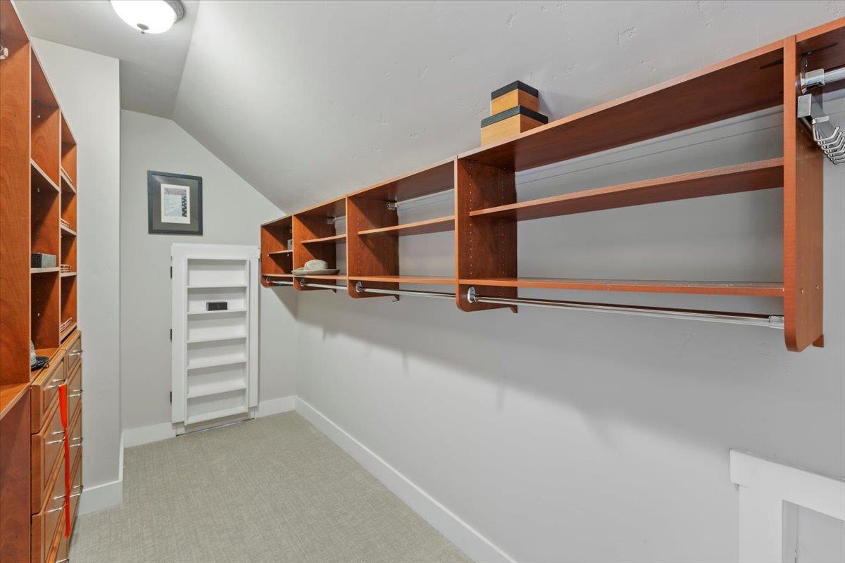 Detail Gallery Image 24 of 37 For 142 New York Ave, Los Gatos,  CA 95030 - 4 Beds | 3 Baths