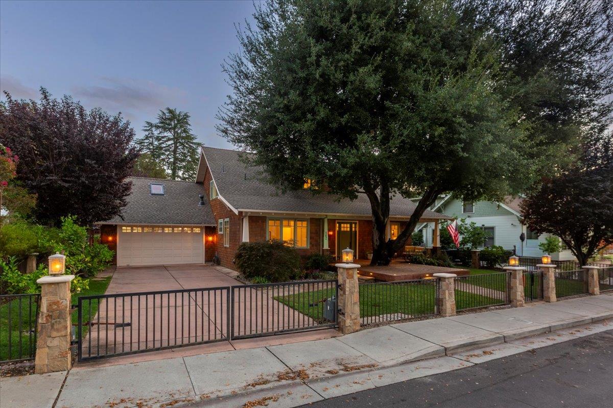 Detail Gallery Image 30 of 37 For 142 New York Ave, Los Gatos,  CA 95030 - 4 Beds | 3 Baths