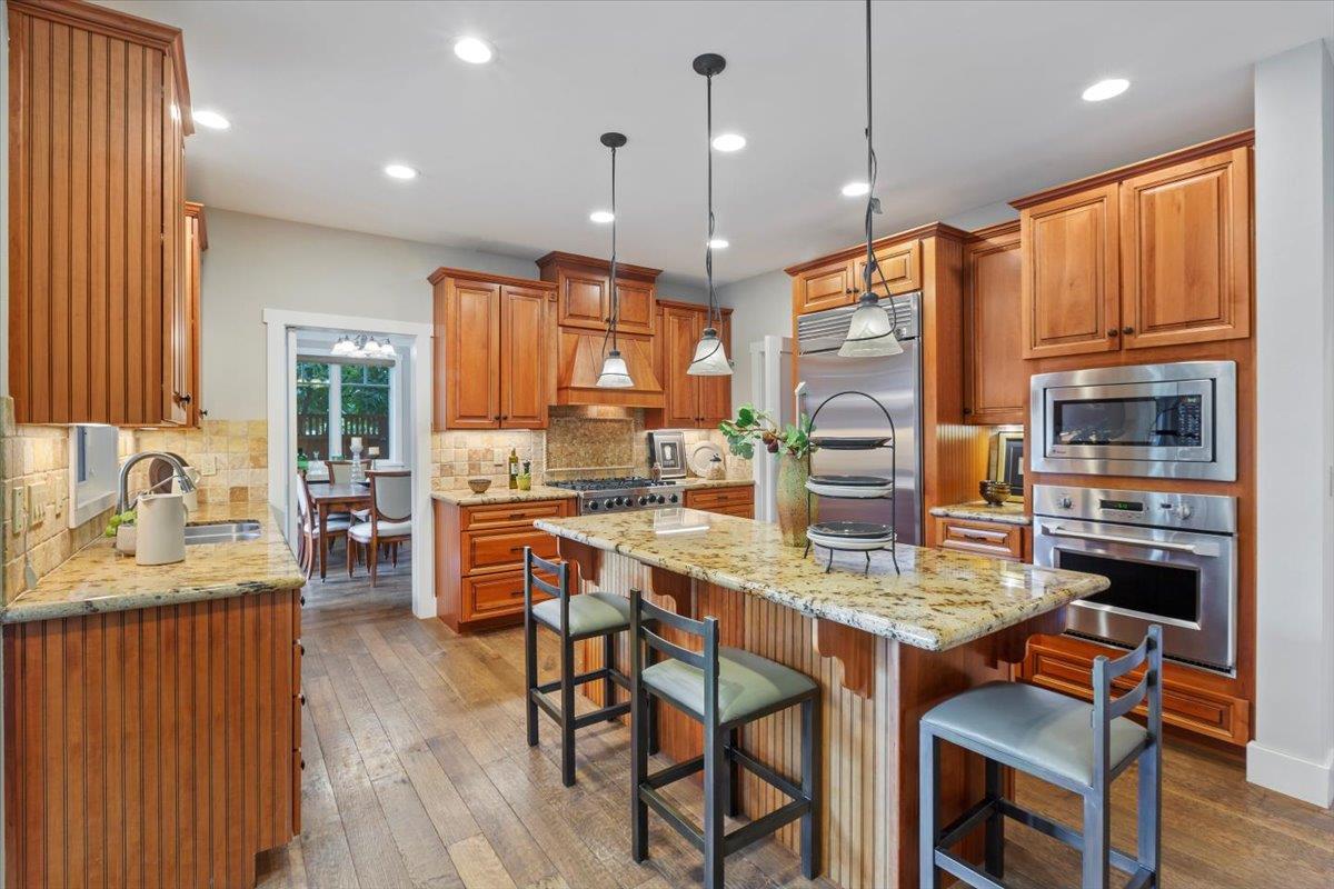 Detail Gallery Image 9 of 37 For 142 New York Ave, Los Gatos,  CA 95030 - 4 Beds | 3 Baths