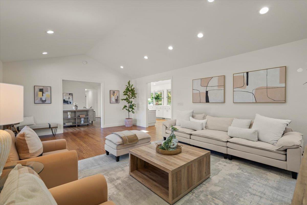 Detail Gallery Image 19 of 44 For 6398 via Amigos, San Jose,  CA 95120 - 4 Beds | 2 Baths