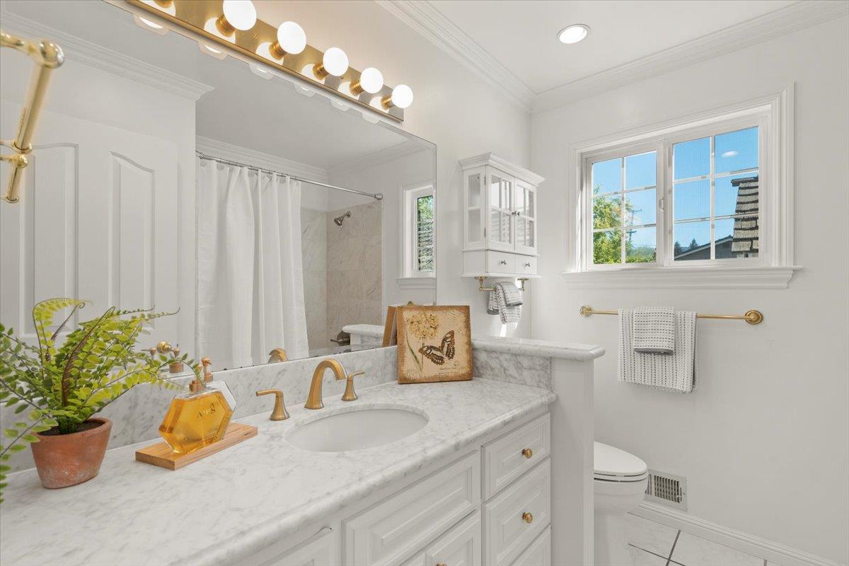 Detail Gallery Image 24 of 44 For 6398 via Amigos, San Jose,  CA 95120 - 4 Beds | 2 Baths