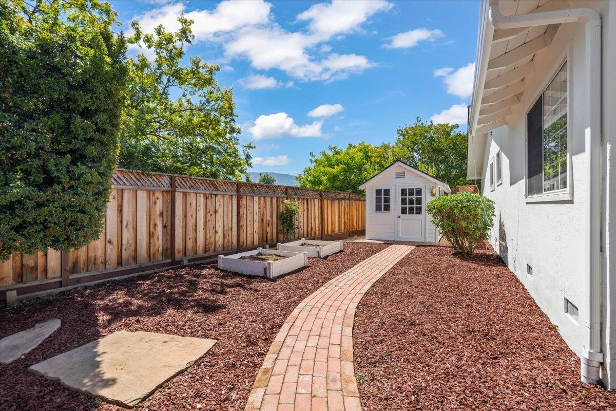Detail Gallery Image 35 of 44 For 6398 via Amigos, San Jose,  CA 95120 - 4 Beds | 2 Baths