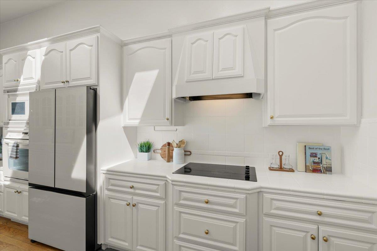 Detail Gallery Image 8 of 44 For 6398 via Amigos, San Jose,  CA 95120 - 4 Beds | 2 Baths