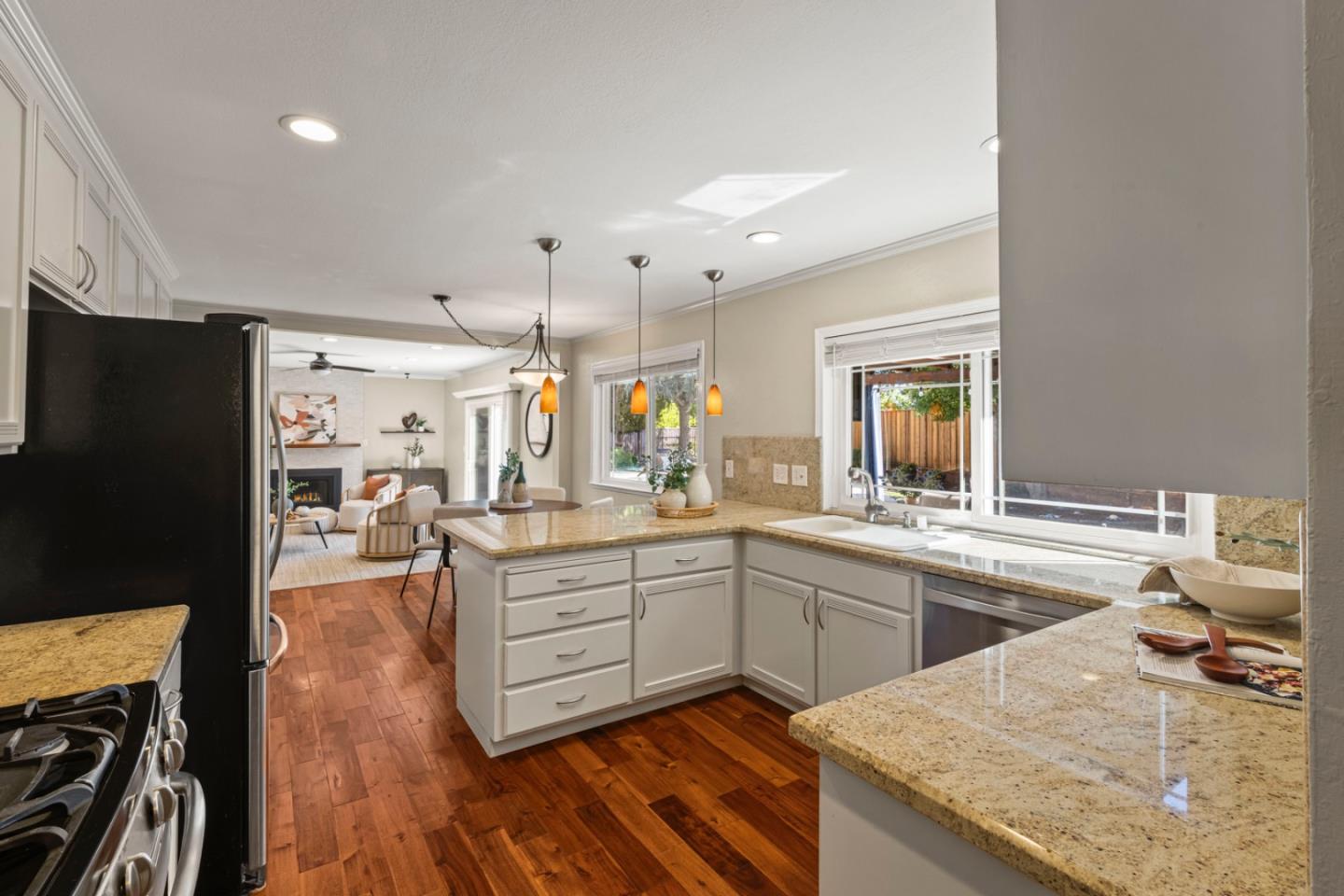 Detail Gallery Image 18 of 84 For 515 Encino Dr, Morgan Hill,  CA 95037 - 5 Beds | 3 Baths