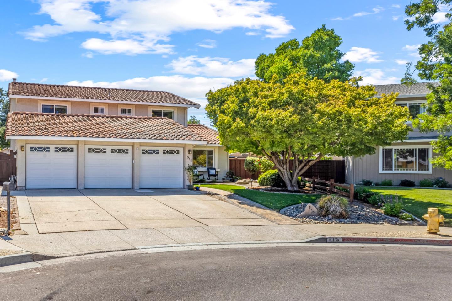 Detail Gallery Image 2 of 84 For 515 Encino Dr, Morgan Hill,  CA 95037 - 5 Beds | 3 Baths