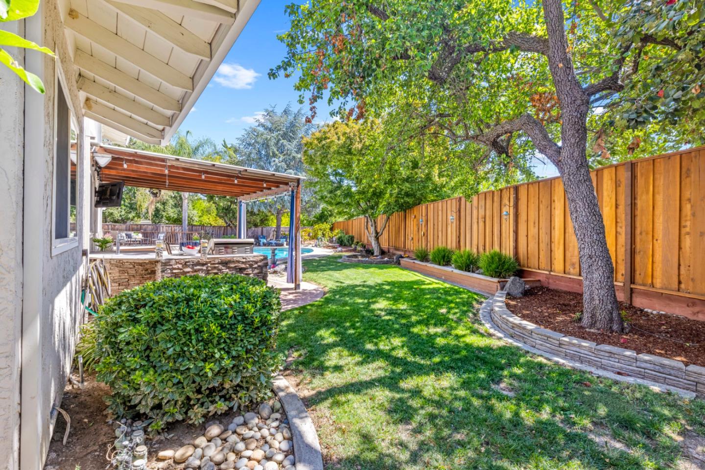 Detail Gallery Image 46 of 84 For 515 Encino Dr, Morgan Hill,  CA 95037 - 5 Beds | 3 Baths