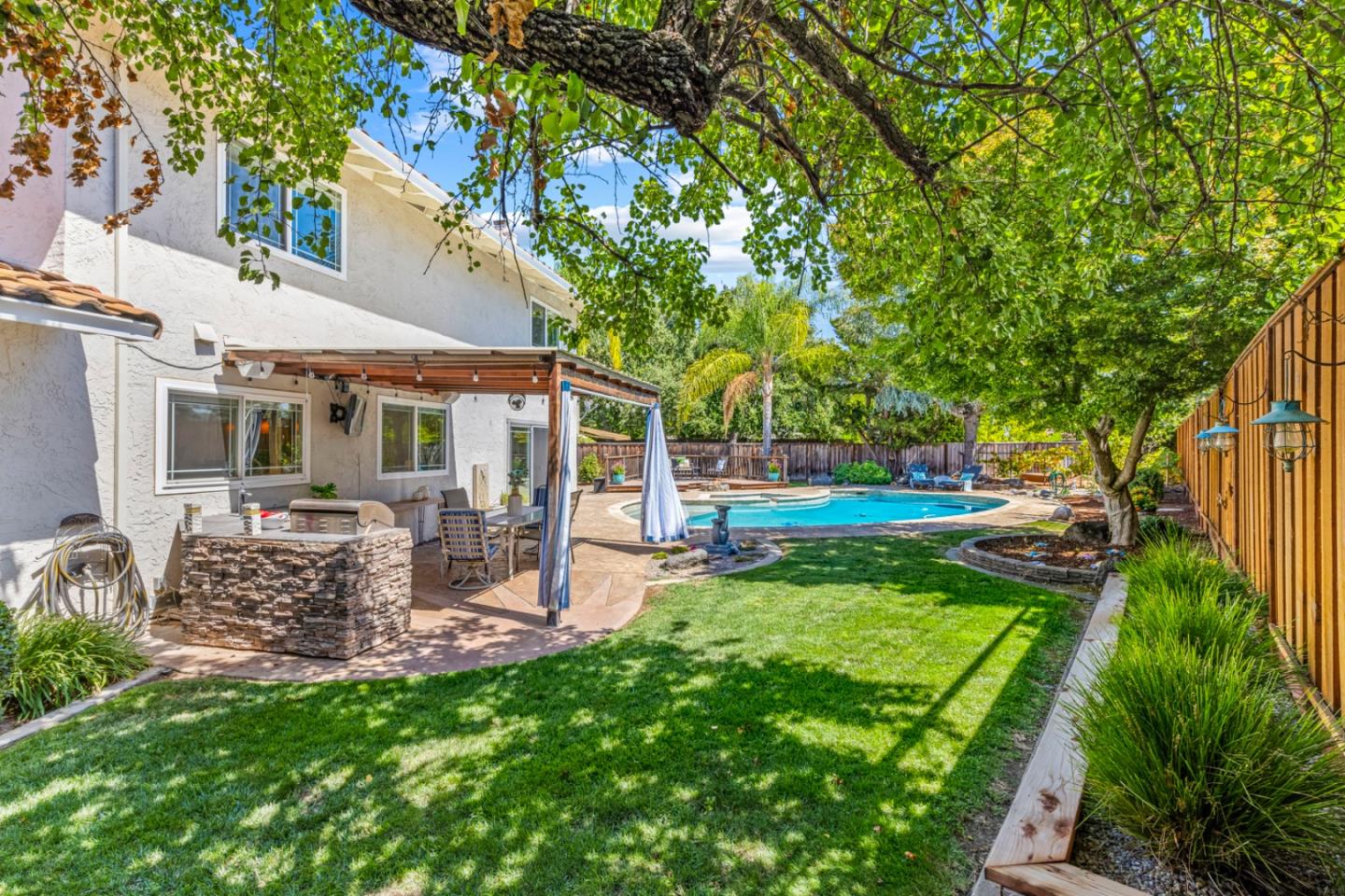 Detail Gallery Image 47 of 84 For 515 Encino Dr, Morgan Hill,  CA 95037 - 5 Beds | 3 Baths
