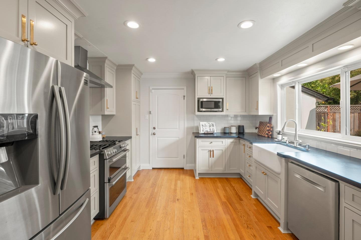 Detail Gallery Image 5 of 20 For 412 N 21st St, San Jose,  CA 95112 - 3 Beds | 1 Baths