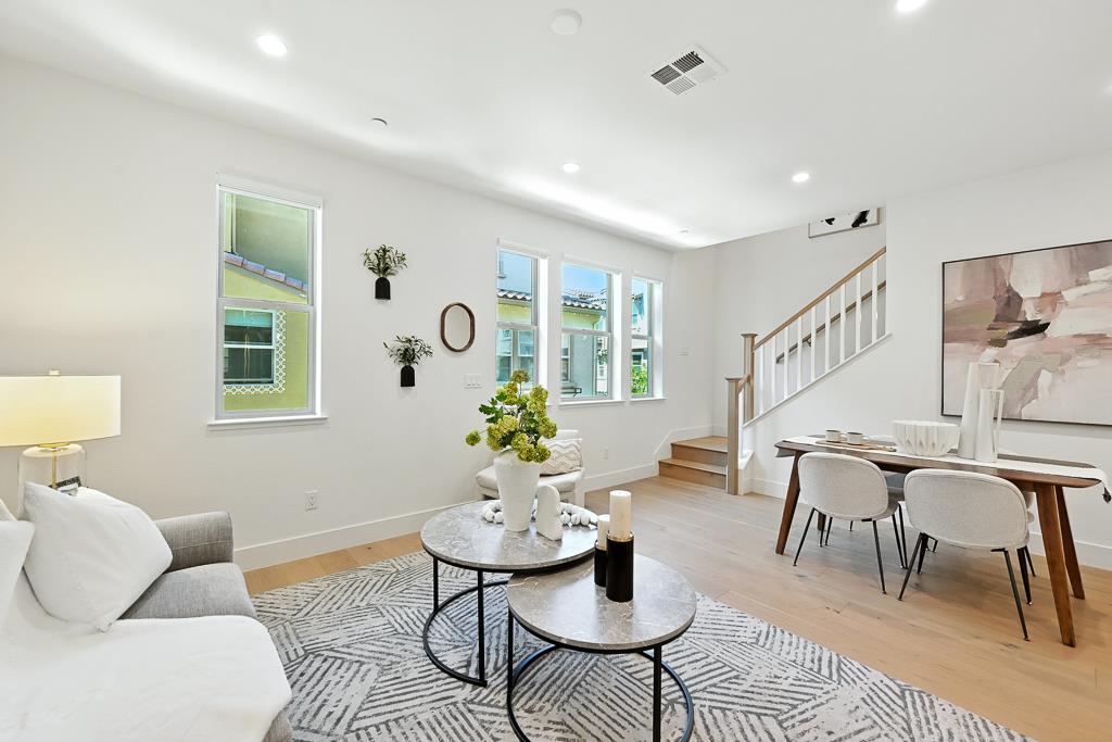 Detail Gallery Image 14 of 39 For 1269 Verano Rd, Mountain View,  CA 94043 - 3 Beds | 3 Baths
