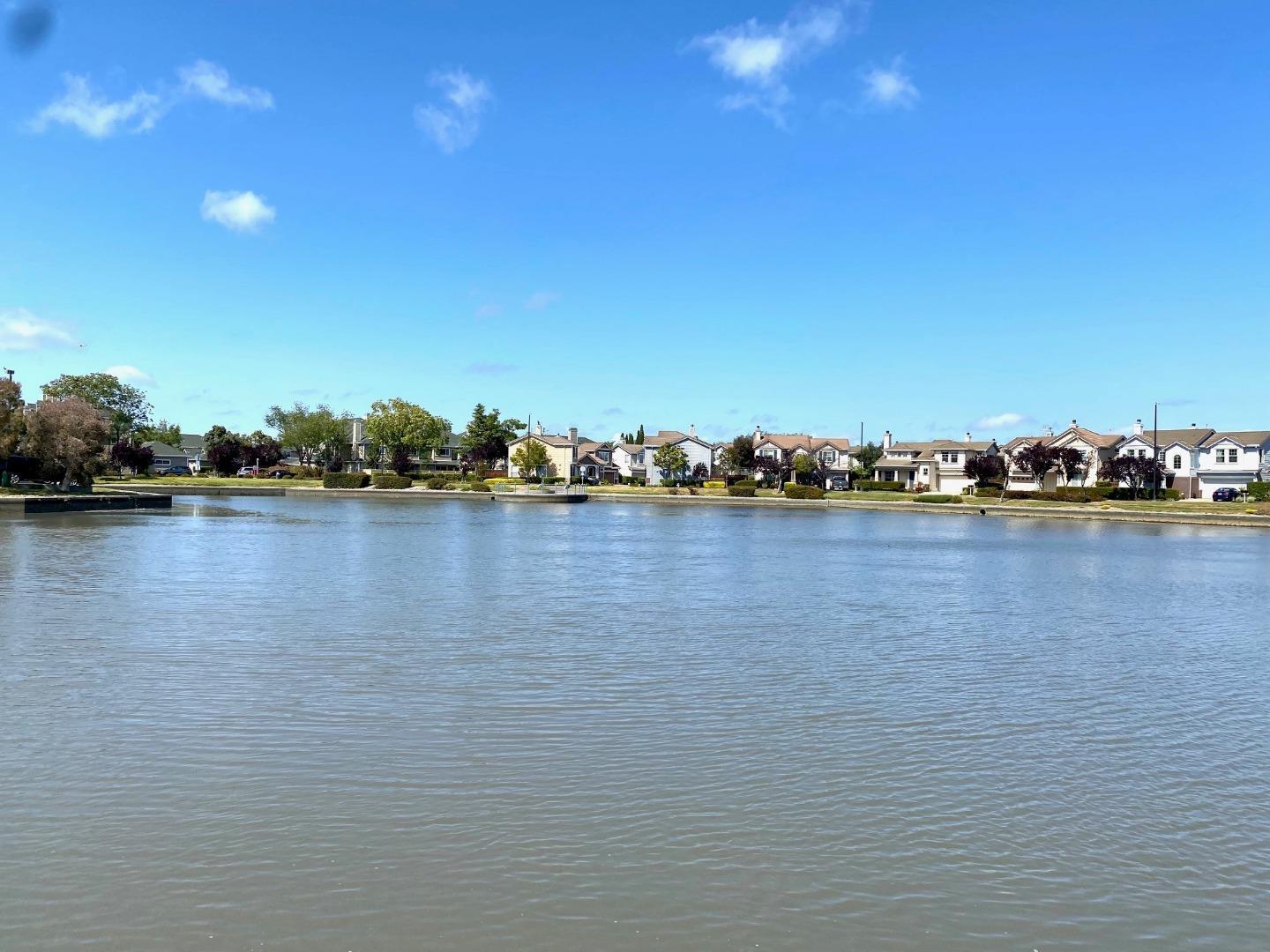 Detail Gallery Image 3 of 48 For 366 Treasure Island Dr, Belmont,  CA 94002 - 4 Beds | 3/1 Baths