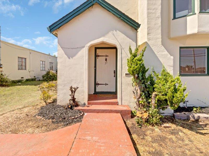 Detail Gallery Image 4 of 36 For 35 Sycamore St, Watsonville,  CA 95076 - 4 Beds | 1/1 Baths