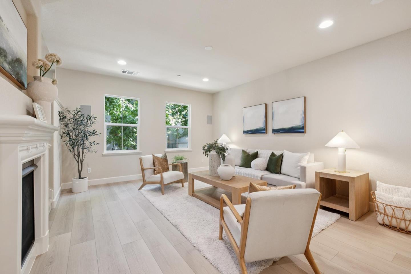 Detail Gallery Image 20 of 45 For 493 Magritte Way, Mountain View,  CA 94041 - 3 Beds | 3/1 Baths