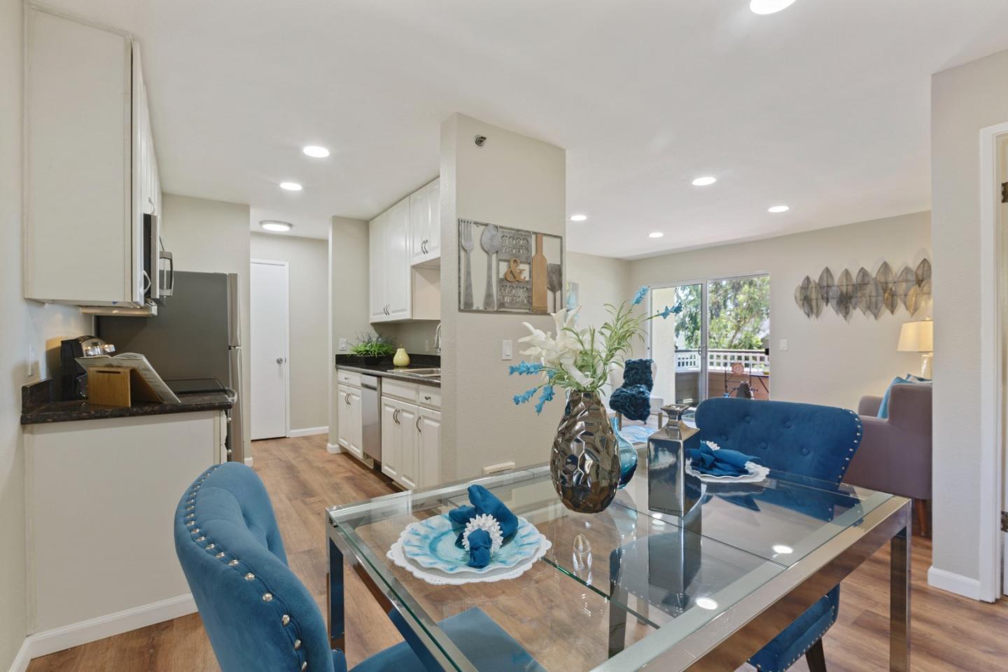 Detail Gallery Image 12 of 38 For 680 Dartmore Ln #259,  Hayward,  CA 94544 - 2 Beds | 2 Baths