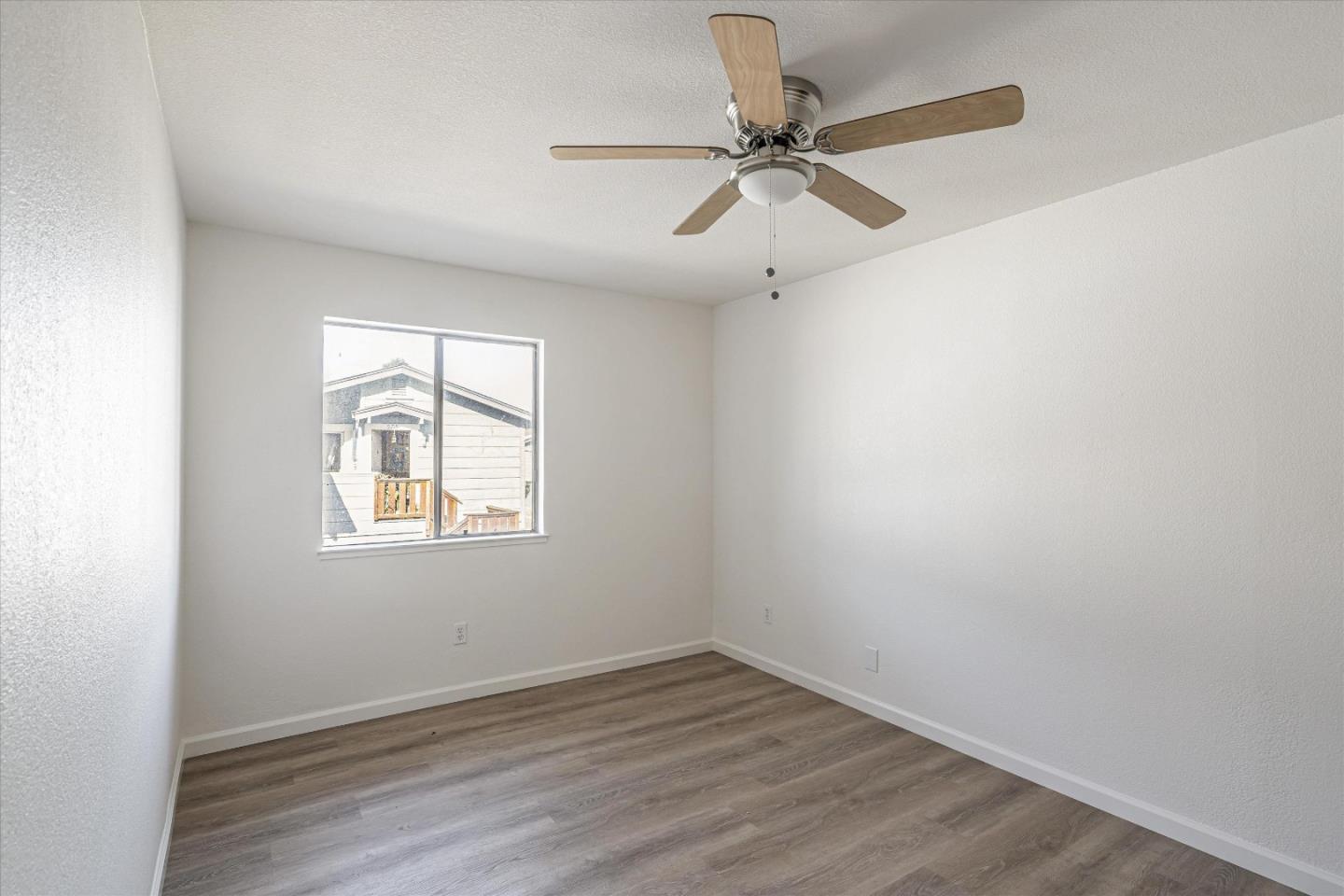 Detail Gallery Image 11 of 21 For 572 Groth Dr, San Jose,  CA 95111 - 2 Beds | 1 Baths