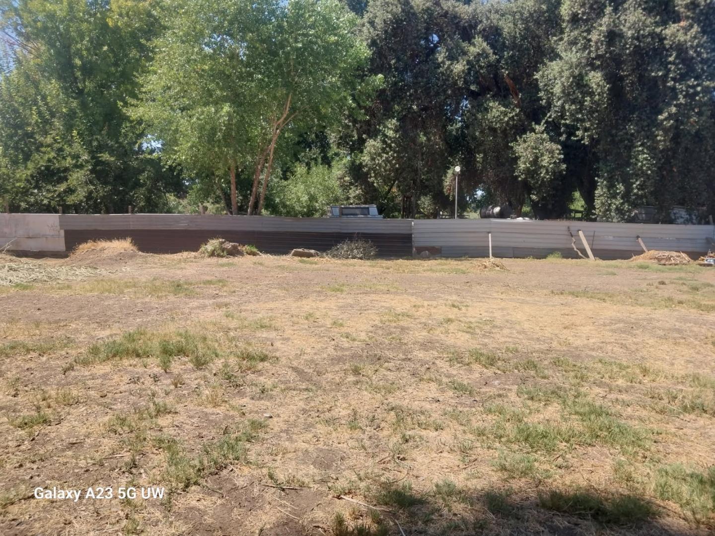Detail Gallery Image 3 of 7 For 913 S Santa Cruz Ave, Modesto,  CA 95354 - – Beds | – Baths