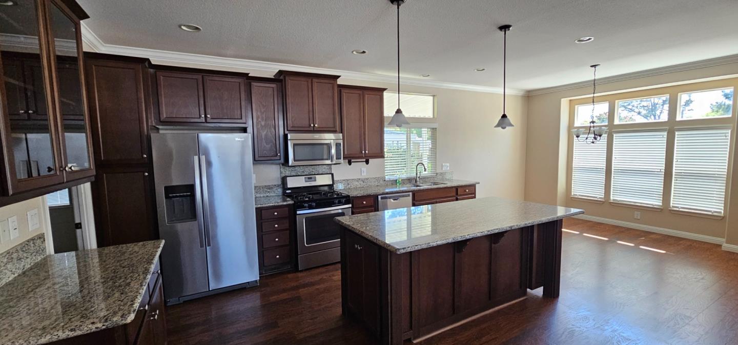 Detail Gallery Image 7 of 19 For 90 Quail Hollow Dr #90,  San Jose,  CA 95128 - 3 Beds | 2 Baths