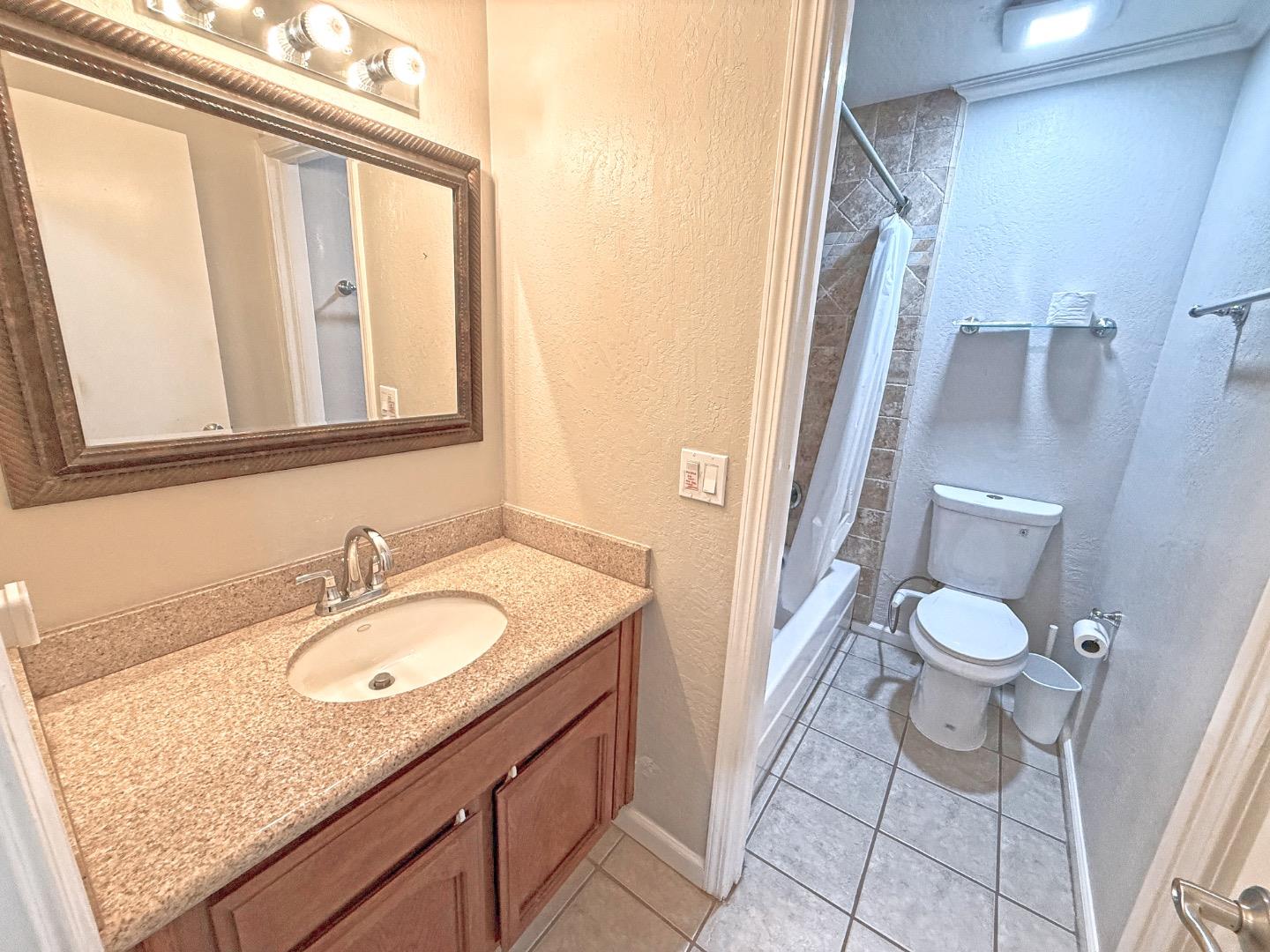 Detail Gallery Image 13 of 27 For 1808 Loch Ness Way, San Jose,  CA 95121 - 3 Beds | 2 Baths