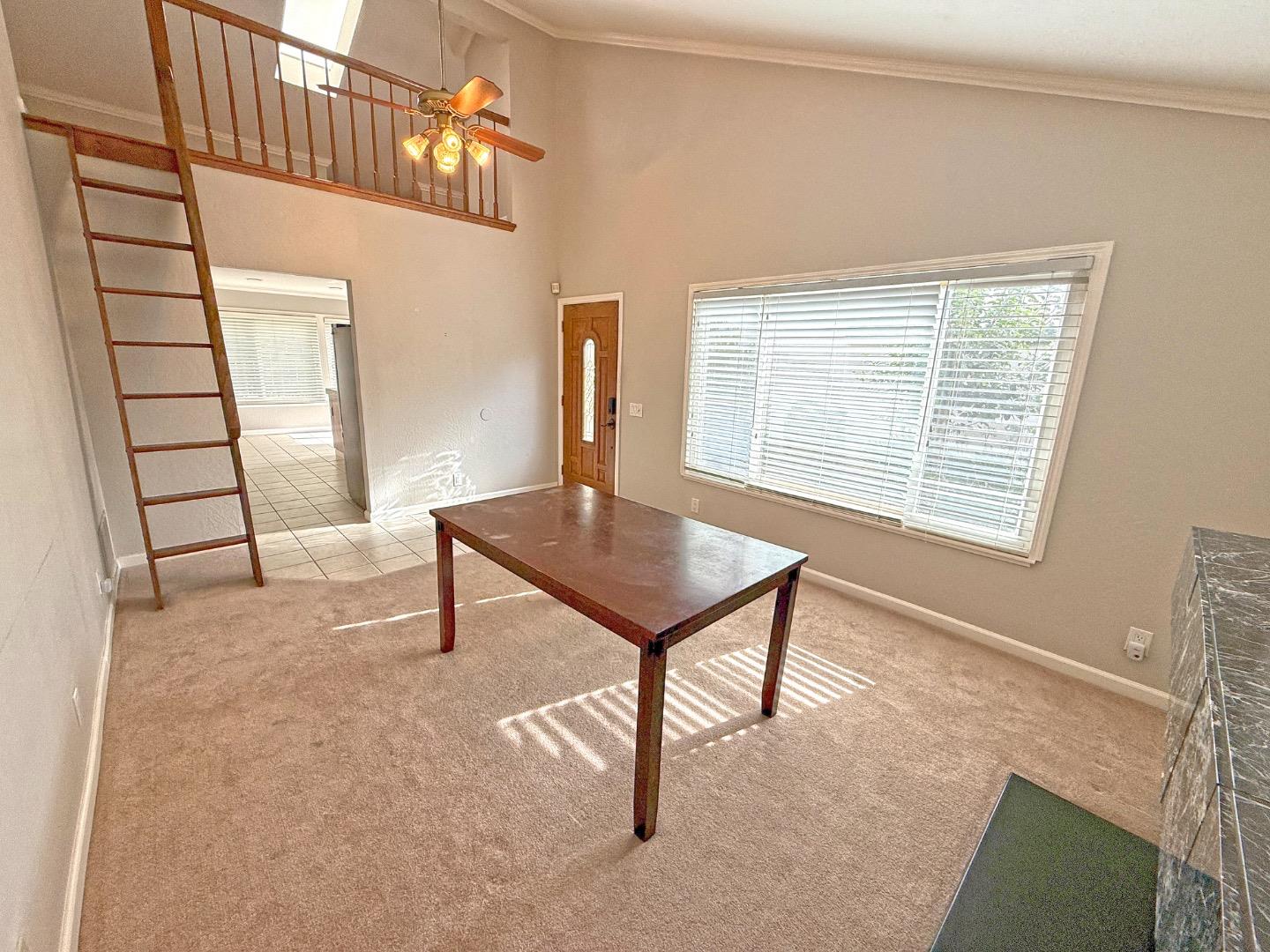 Detail Gallery Image 4 of 27 For 1808 Loch Ness Way, San Jose,  CA 95121 - 3 Beds | 2 Baths