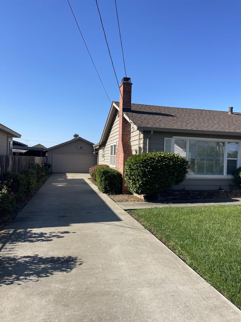 Detail Gallery Image 3 of 26 For 145 Alma St, Watsonville,  CA 95076 - 3 Beds | 1/1 Baths