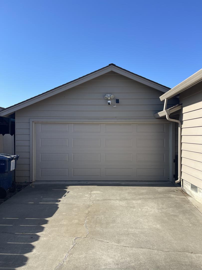 Detail Gallery Image 4 of 26 For 145 Alma St, Watsonville,  CA 95076 - 3 Beds | 1/1 Baths