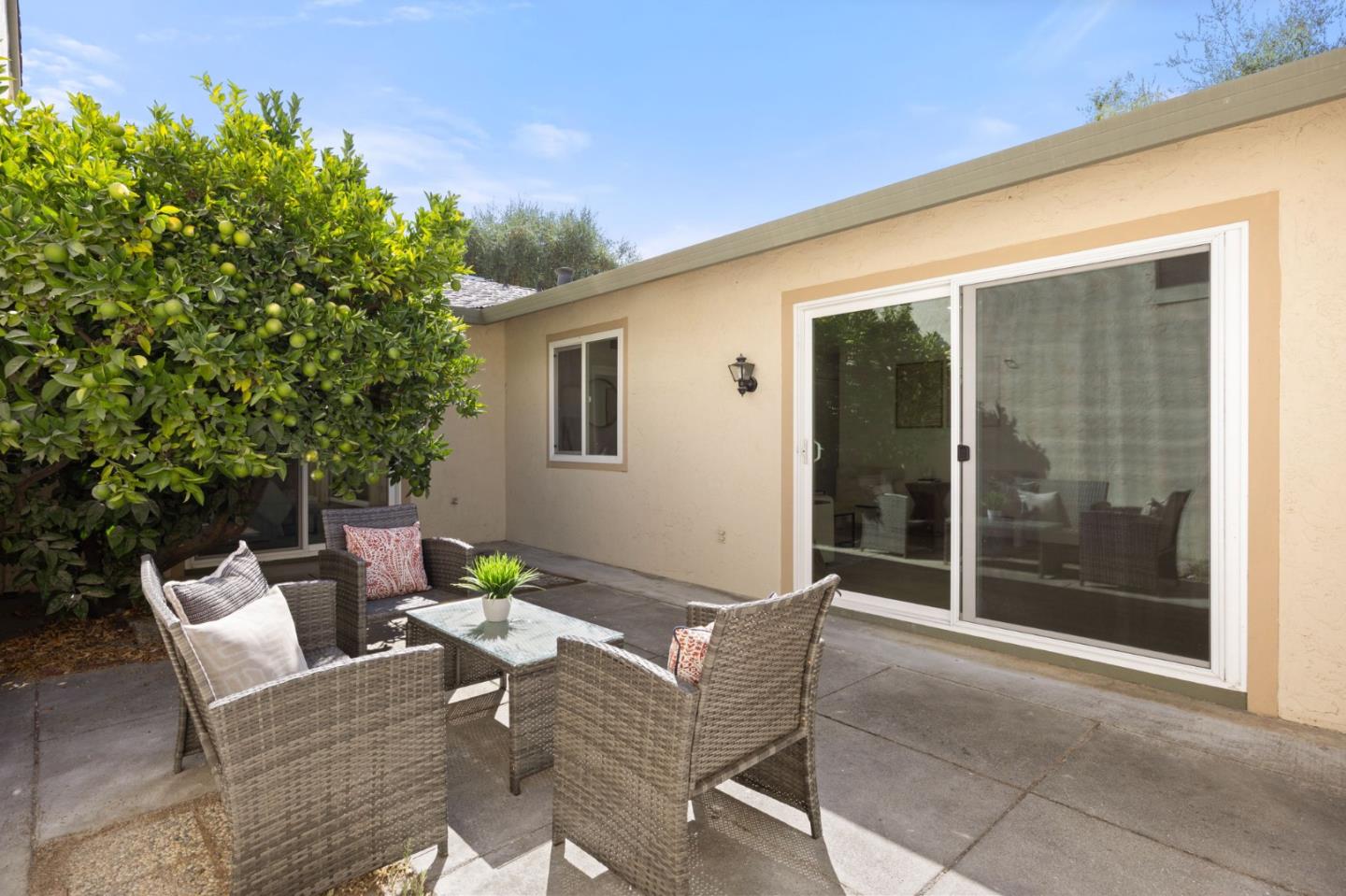 Detail Gallery Image 11 of 70 For 735 Winstead Ter, Sunnyvale,  CA 94087 - 2 Beds | 2 Baths