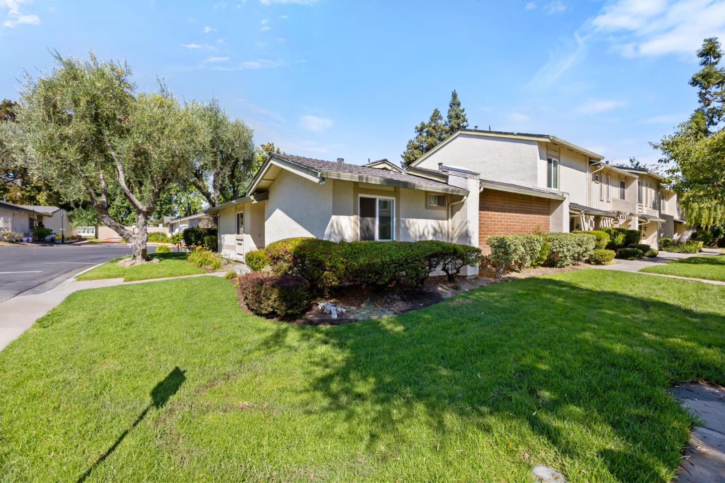 Detail Gallery Image 63 of 70 For 735 Winstead Ter, Sunnyvale,  CA 94087 - 2 Beds | 2 Baths
