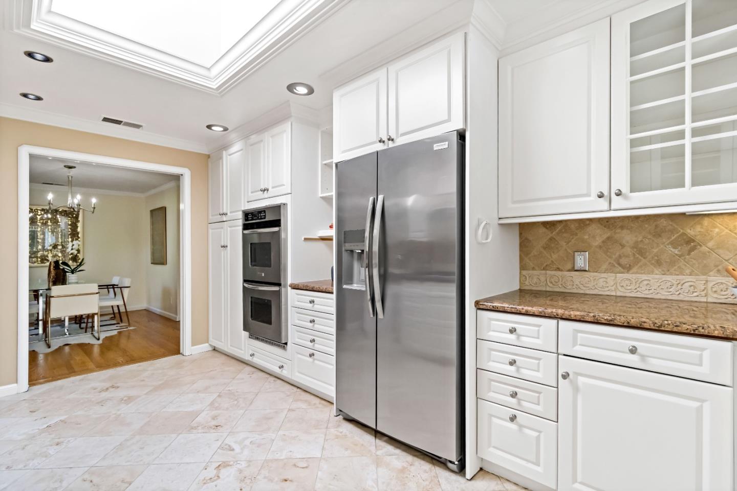 Detail Gallery Image 11 of 51 For 97 Snowden Ave, Atherton,  CA 94027 - 3 Beds | 2 Baths