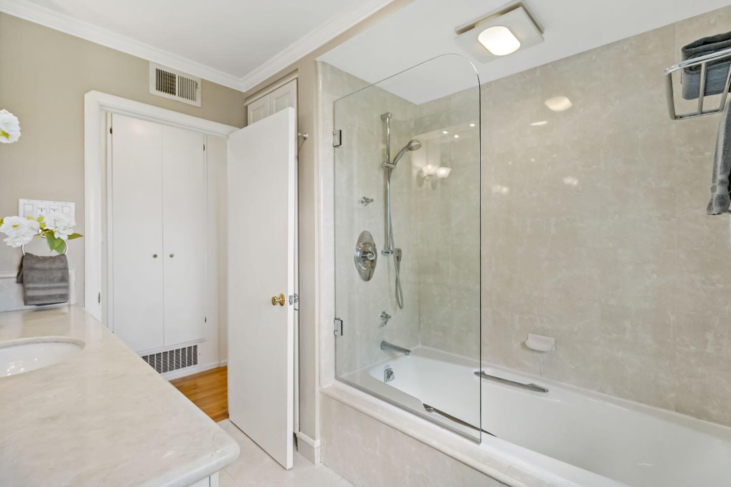 Detail Gallery Image 19 of 51 For 97 Snowden Ave, Atherton,  CA 94027 - 3 Beds | 2 Baths