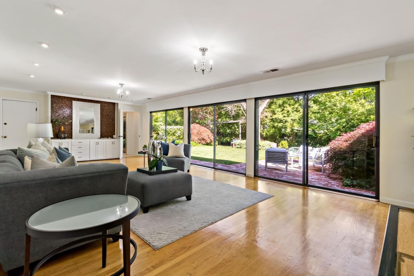 Detail Gallery Image 6 of 51 For 97 Snowden Ave, Atherton,  CA 94027 - 3 Beds | 2 Baths