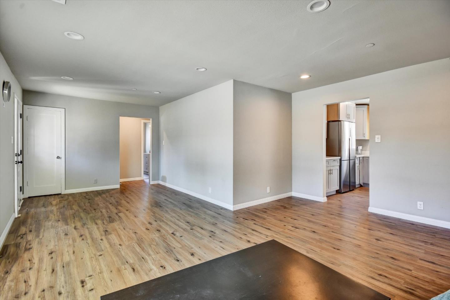 Detail Gallery Image 15 of 27 For 15107 Woodard Rd, San Jose,  CA 95124 - 3 Beds | 2 Baths