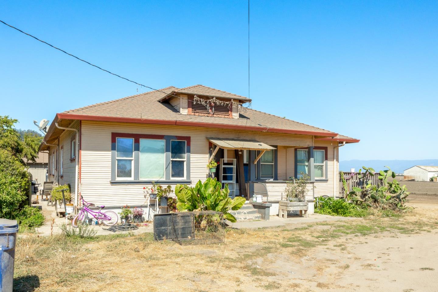 Detail Gallery Image 13 of 33 For 120 San Miguel Canyon Rd, Salinas,  CA 93901 - 4 Beds | 1/1 Baths