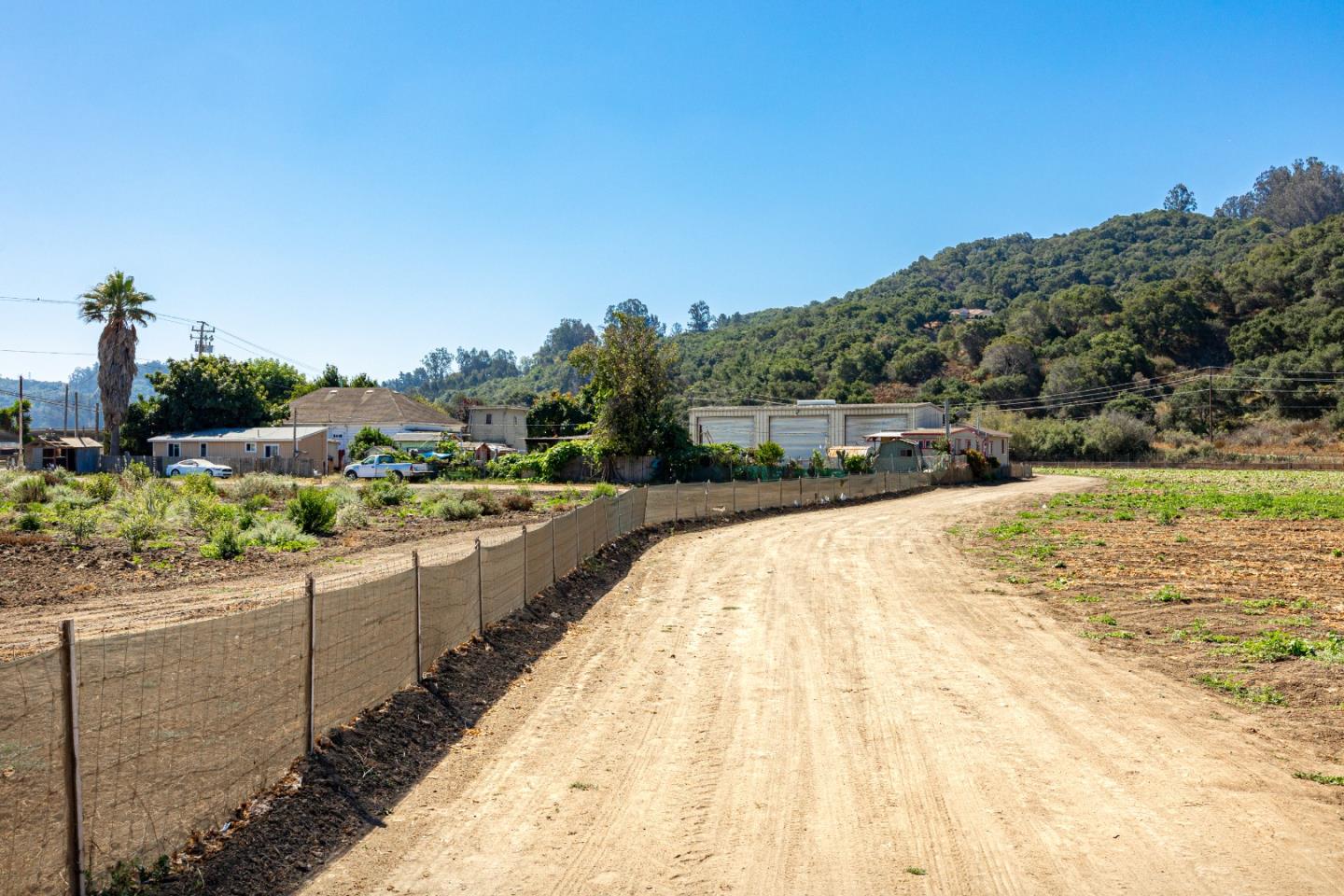 Detail Gallery Image 30 of 33 For 120 San Miguel Canyon Rd, Salinas,  CA 93901 - 4 Beds | 1/1 Baths