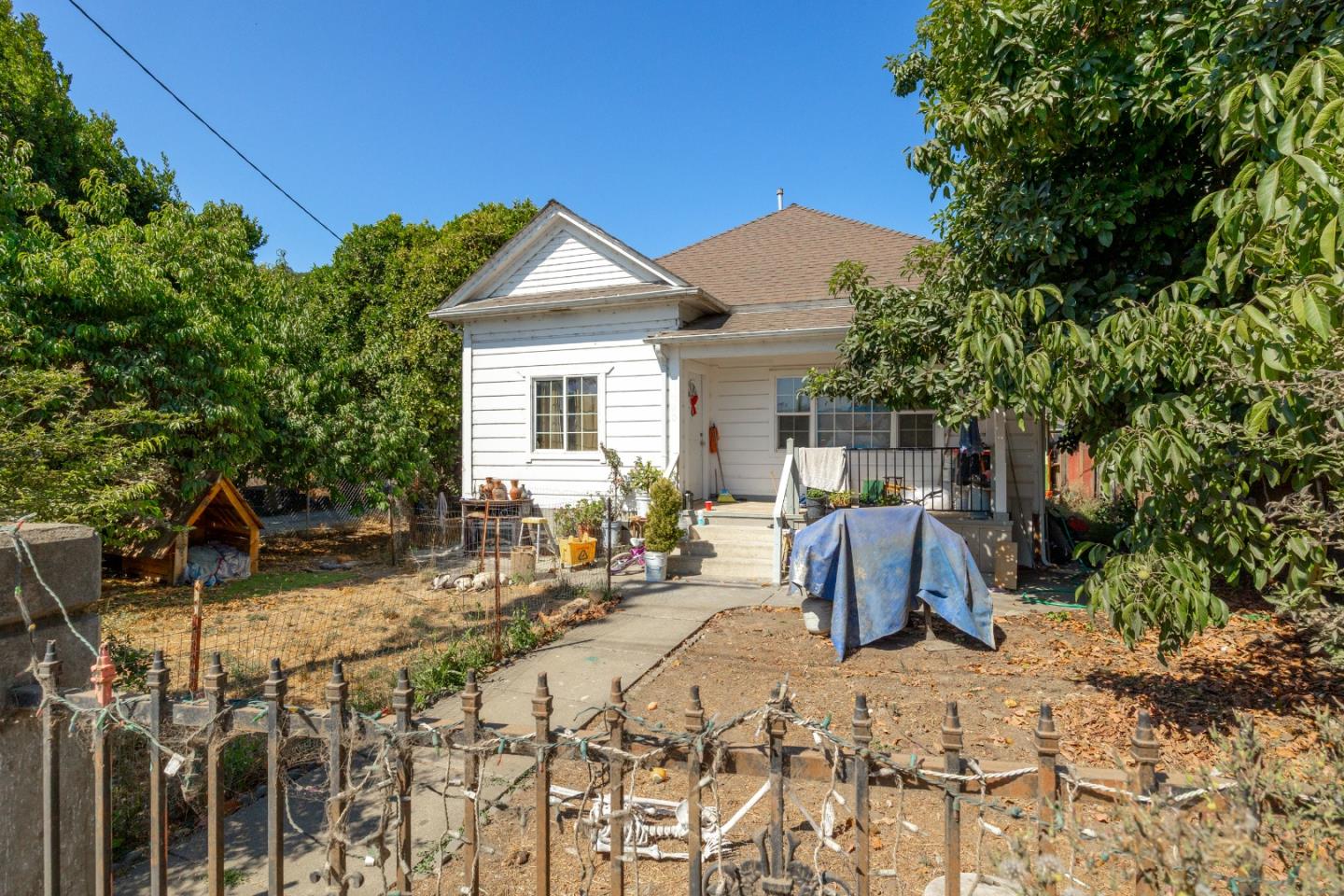 Detail Gallery Image 23 of 34 For 138 San Miguel Canyon Rd, Royal Oaks,  CA 95076 - 3 Beds | 1 Baths