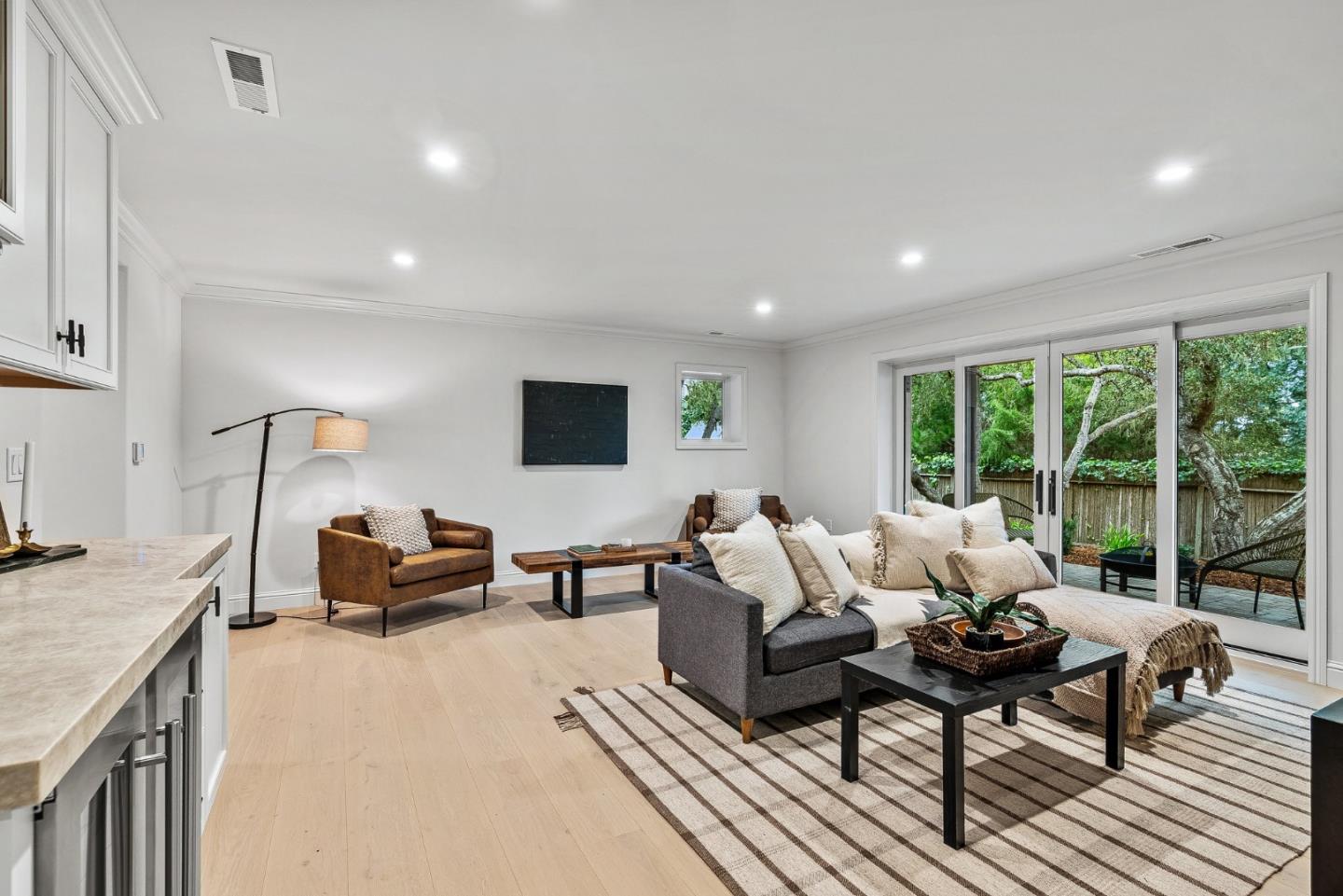 Detail Gallery Image 24 of 37 For 1025 Sombrero Rd, Pebble Beach,  CA 93953 - 4 Beds | 3 Baths