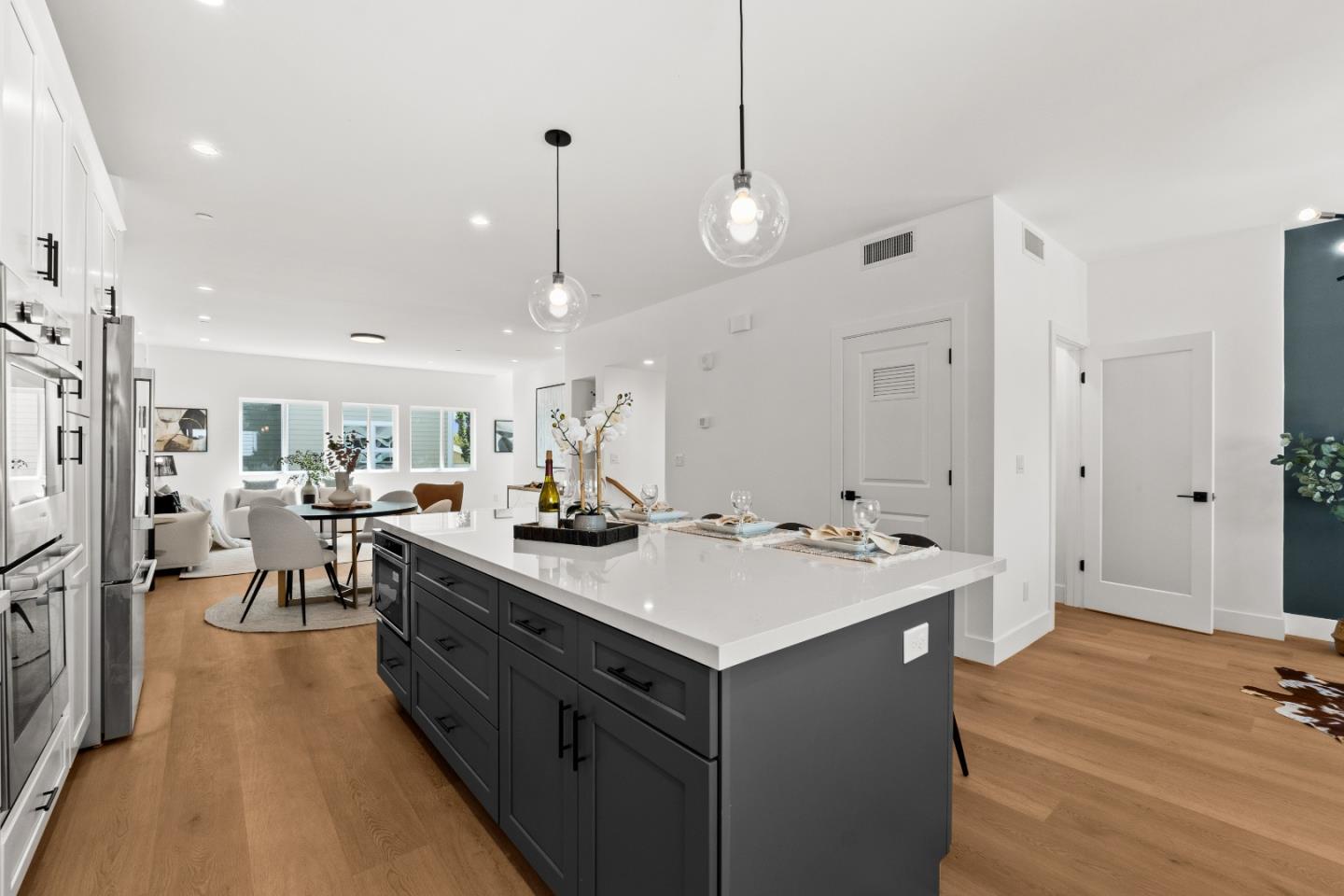 Detail Gallery Image 16 of 37 For 853 B Sierra Vista Ave, Mountain View,  CA 94043 - 4 Beds | 3/1 Baths