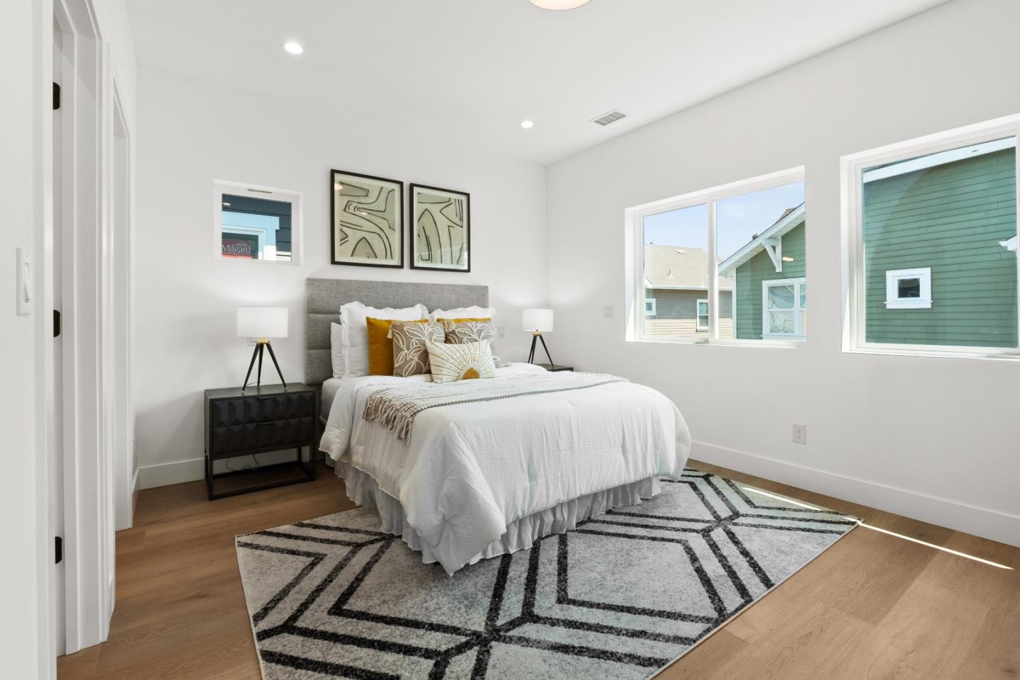 Detail Gallery Image 25 of 37 For 853 B Sierra Vista Ave, Mountain View,  CA 94043 - 4 Beds | 3/1 Baths