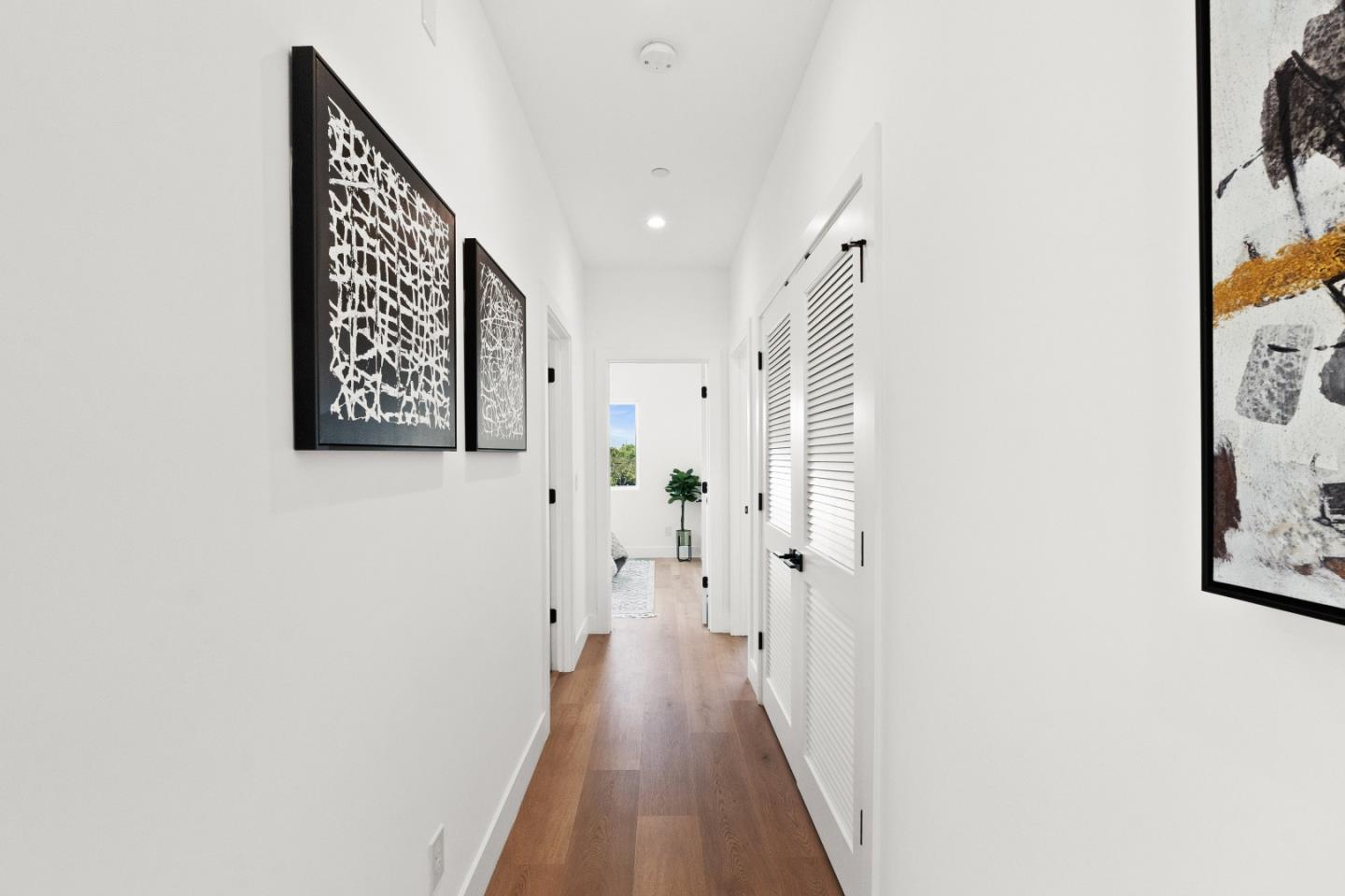 Detail Gallery Image 31 of 37 For 853 B Sierra Vista Ave, Mountain View,  CA 94043 - 4 Beds | 3/1 Baths