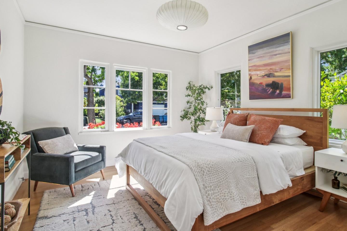 Detail Gallery Image 32 of 83 For 274 Princeton Rd, Menlo Park,  CA 94025 - 4 Beds | 3 Baths