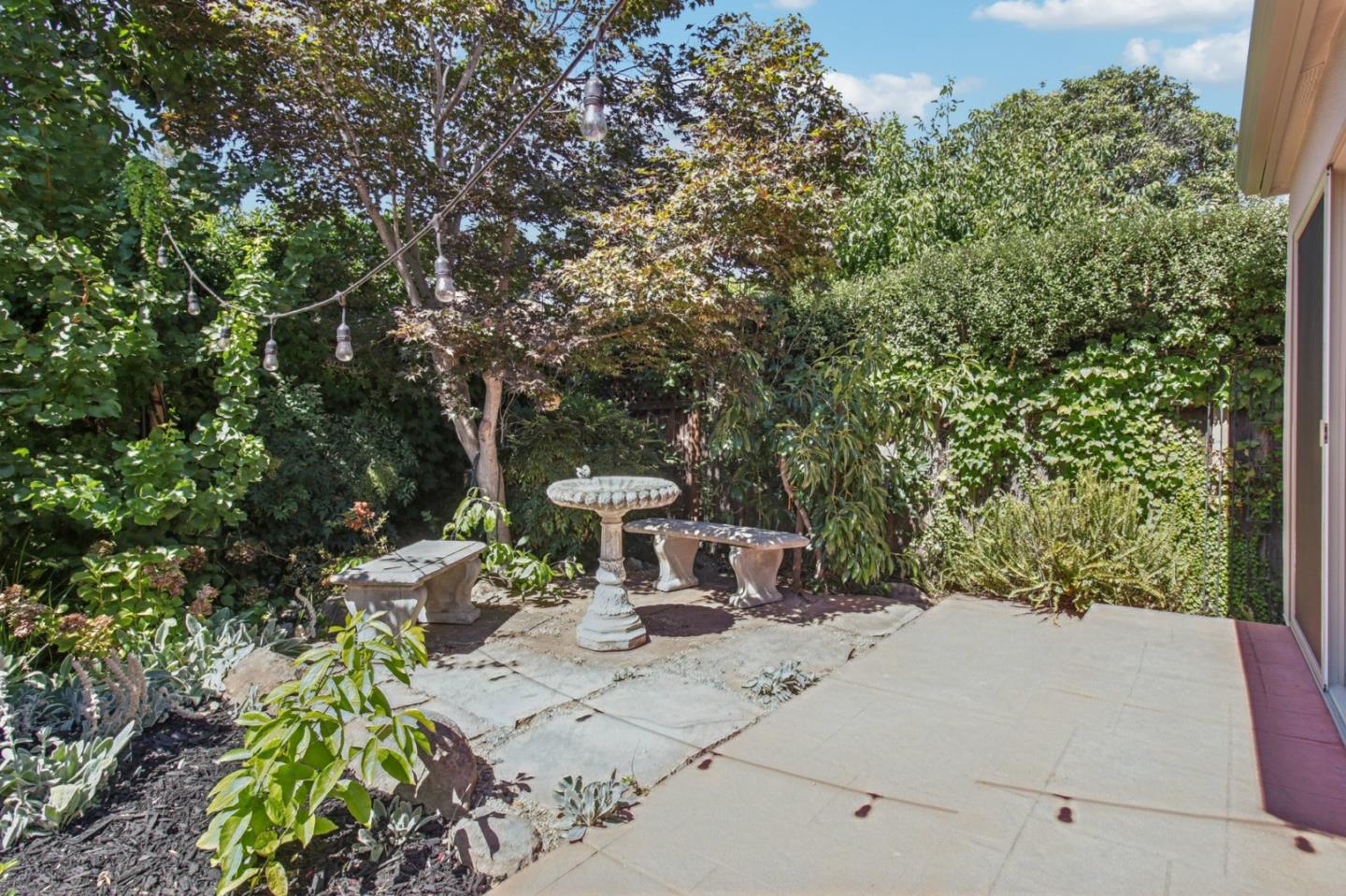 Detail Gallery Image 52 of 83 For 274 Princeton Rd, Menlo Park,  CA 94025 - 4 Beds | 3 Baths