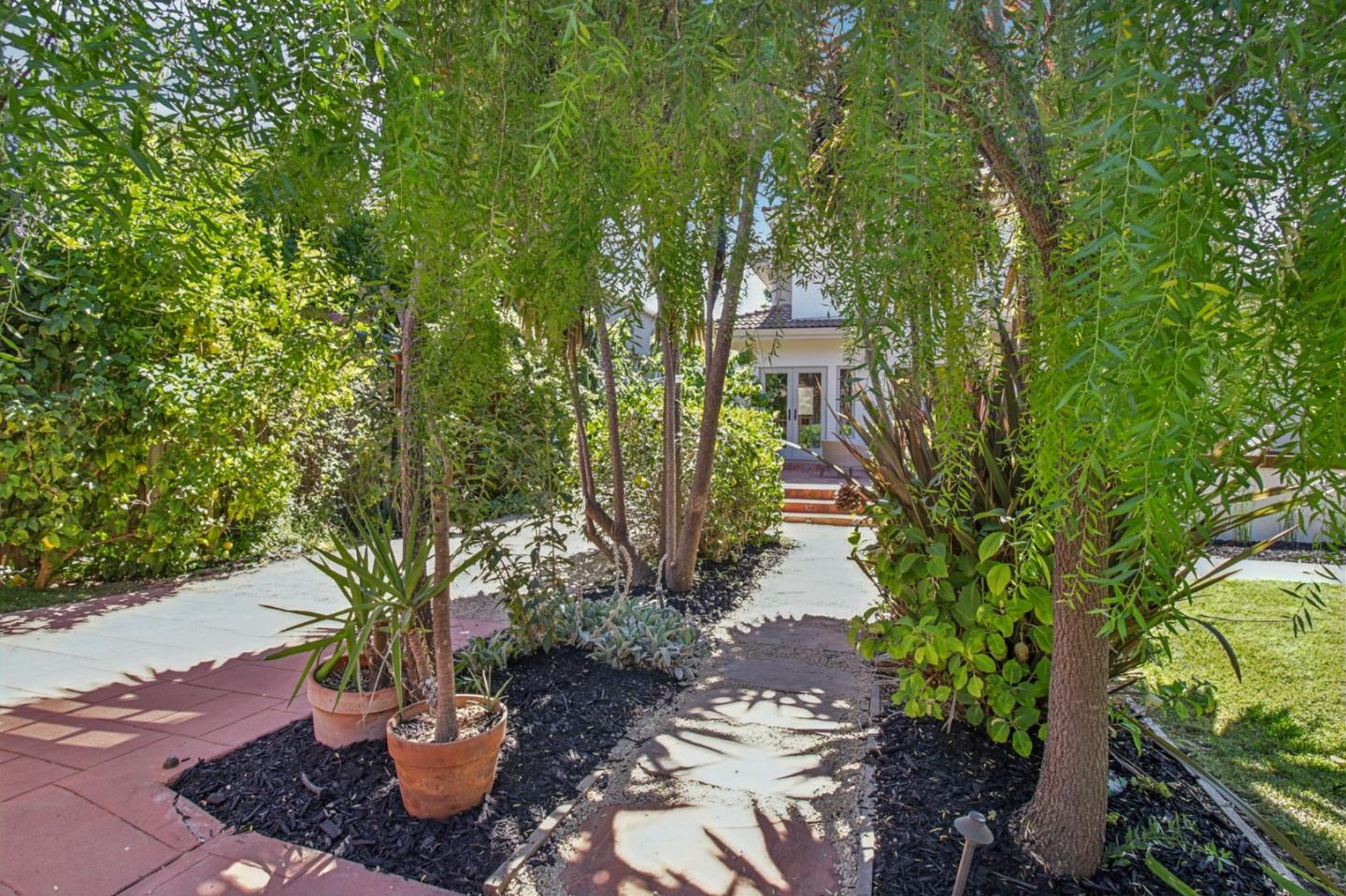 Detail Gallery Image 58 of 83 For 274 Princeton Rd, Menlo Park,  CA 94025 - 4 Beds | 3 Baths