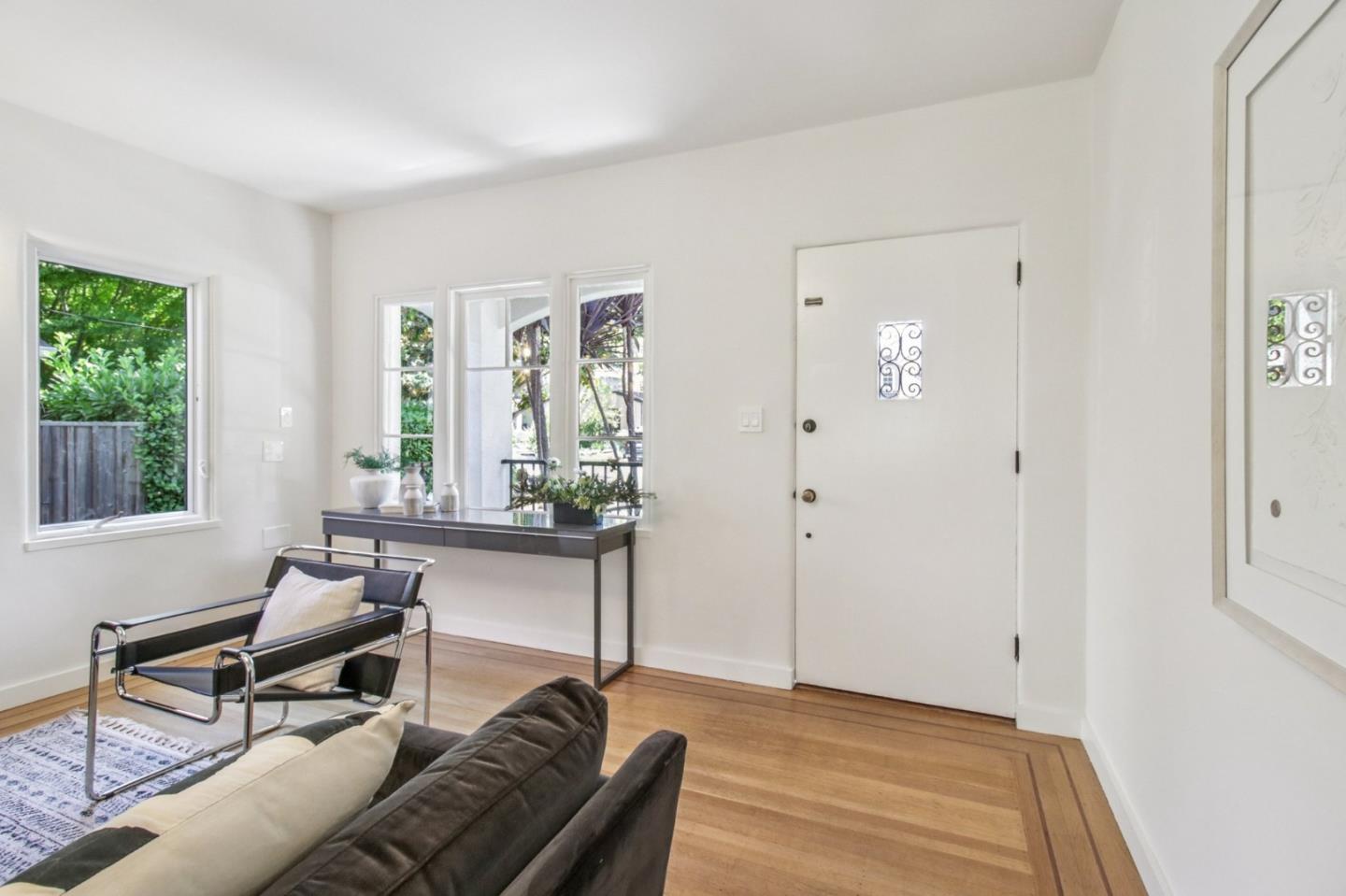 Detail Gallery Image 9 of 83 For 274 Princeton Rd, Menlo Park,  CA 94025 - 4 Beds | 3 Baths