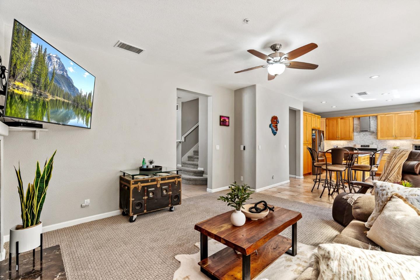 Detail Gallery Image 13 of 48 For 49 Monterey Vista Dr, Watsonville,  CA 95076 - 4 Beds | 2/1 Baths