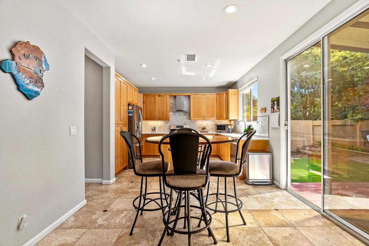 Detail Gallery Image 22 of 48 For 49 Monterey Vista Dr, Watsonville,  CA 95076 - 4 Beds | 2/1 Baths