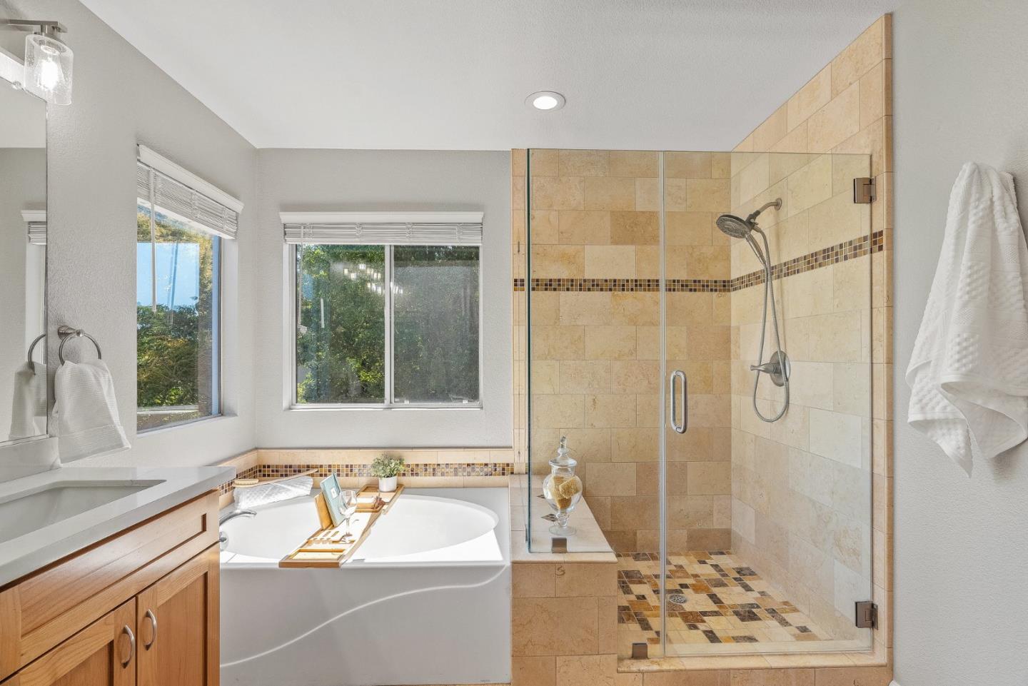 Detail Gallery Image 30 of 48 For 49 Monterey Vista Dr, Watsonville,  CA 95076 - 4 Beds | 2/1 Baths