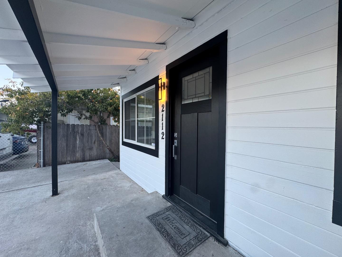 Detail Gallery Image 13 of 55 For 2112 Lincoln St, East Palo Alto,  CA 94303 - 2 Beds | 1 Baths