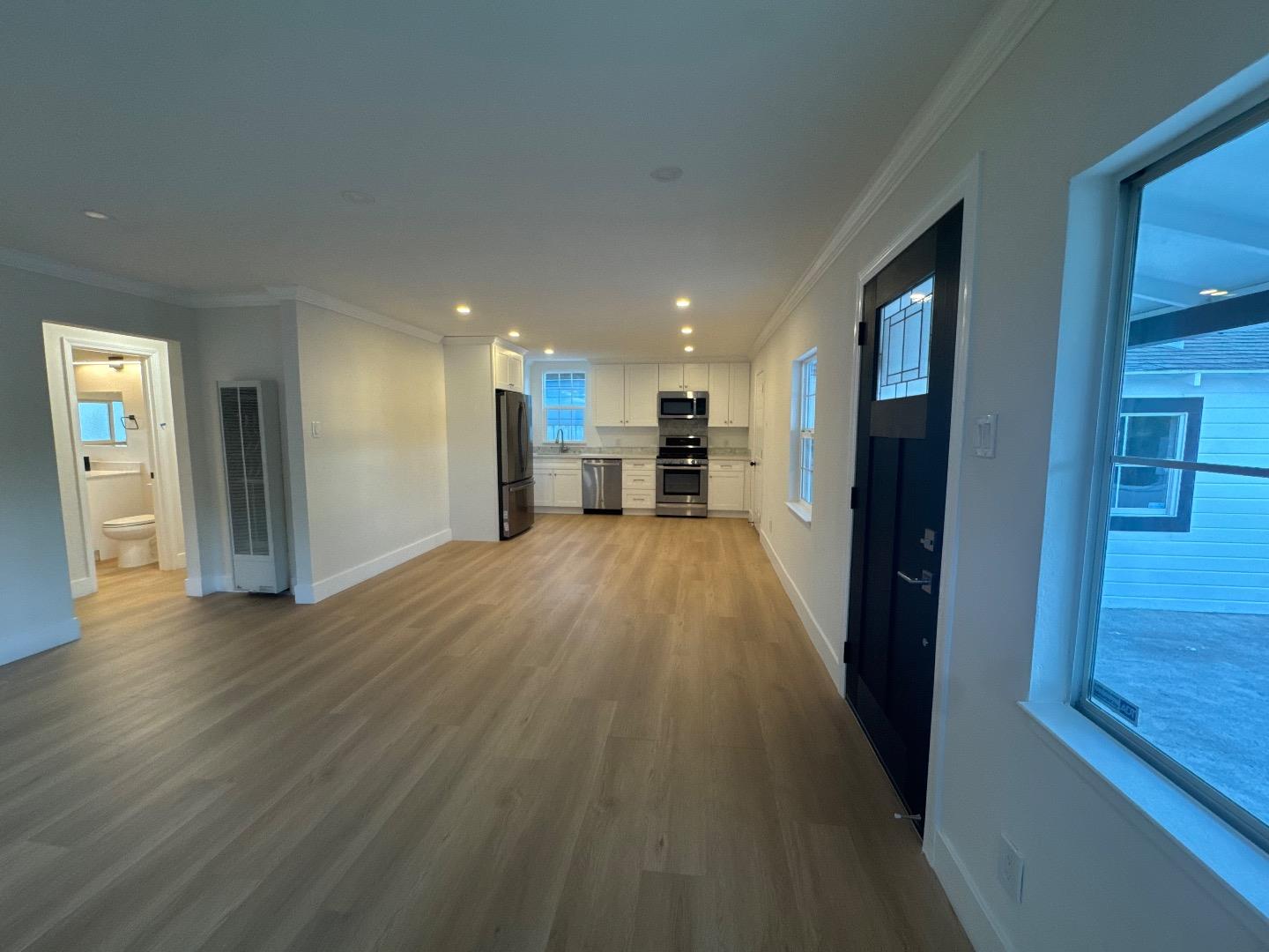 Detail Gallery Image 22 of 55 For 2112 Lincoln St, East Palo Alto,  CA 94303 - 2 Beds | 1 Baths
