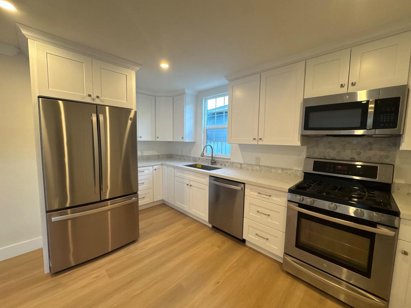 Detail Gallery Image 29 of 55 For 2112 Lincoln St, East Palo Alto,  CA 94303 - 2 Beds | 1 Baths