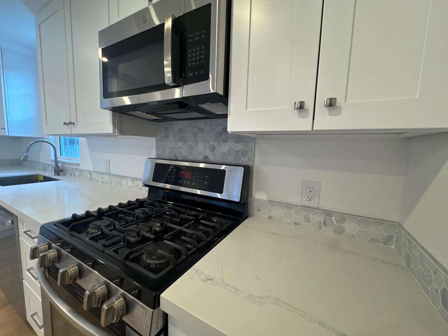 Detail Gallery Image 36 of 55 For 2112 Lincoln St, East Palo Alto,  CA 94303 - 2 Beds | 1 Baths