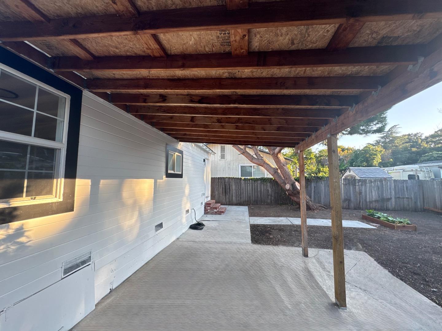 Detail Gallery Image 53 of 55 For 2112 Lincoln St, East Palo Alto,  CA 94303 - 2 Beds | 1 Baths